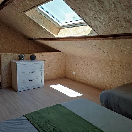 L'entre-temps アパート シャンブルトー